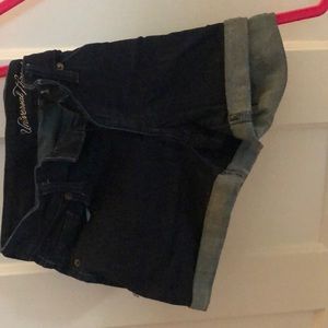 Universal thread shorts